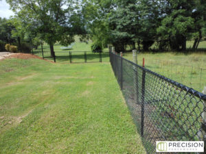 chain link black fencing31