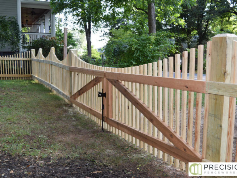The Jackson — Scalloped picket design