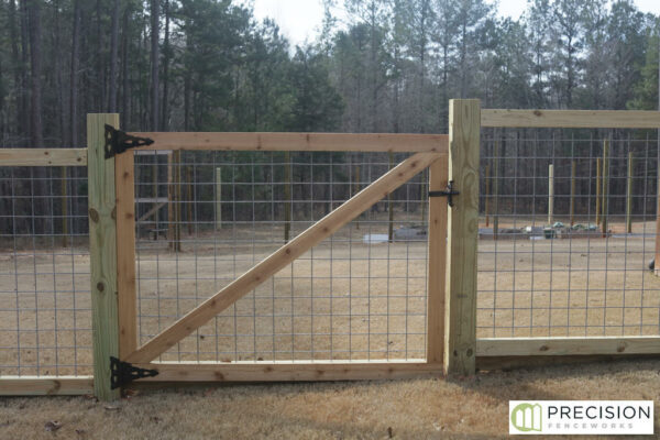 wood privacy fence88 Wood & wire gallery photo 071