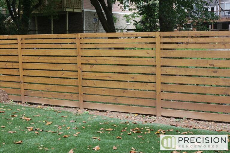 The Jasper — Alternating horizontal semi-privacy