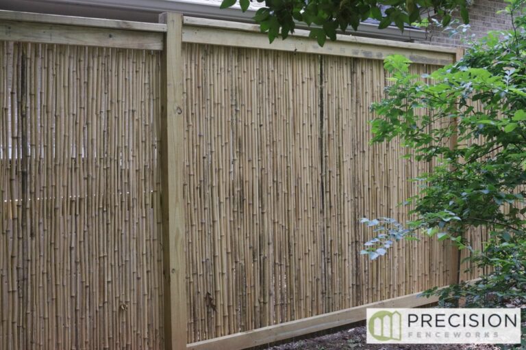 The Sapelo — Wood semi-privacy design